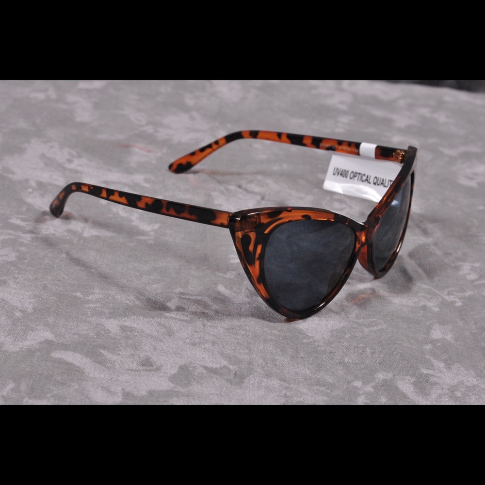 CAT EYE LEOPARD SUNGLASSES - Picture 5 of 6